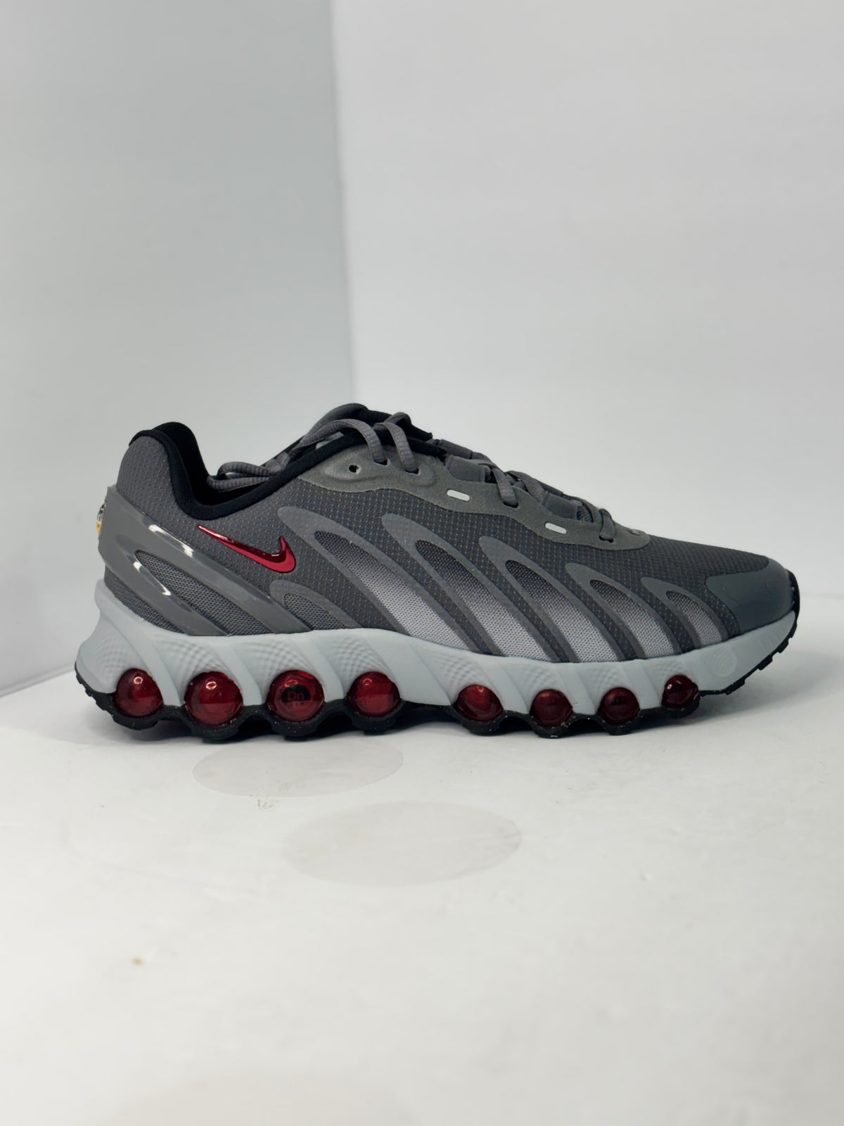 Nike Air Max Dn8 Iron Grey Bright Crimson