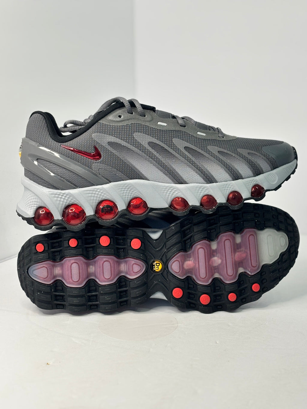 Nike Air Max Dn8 Iron Grey Bright Crimson