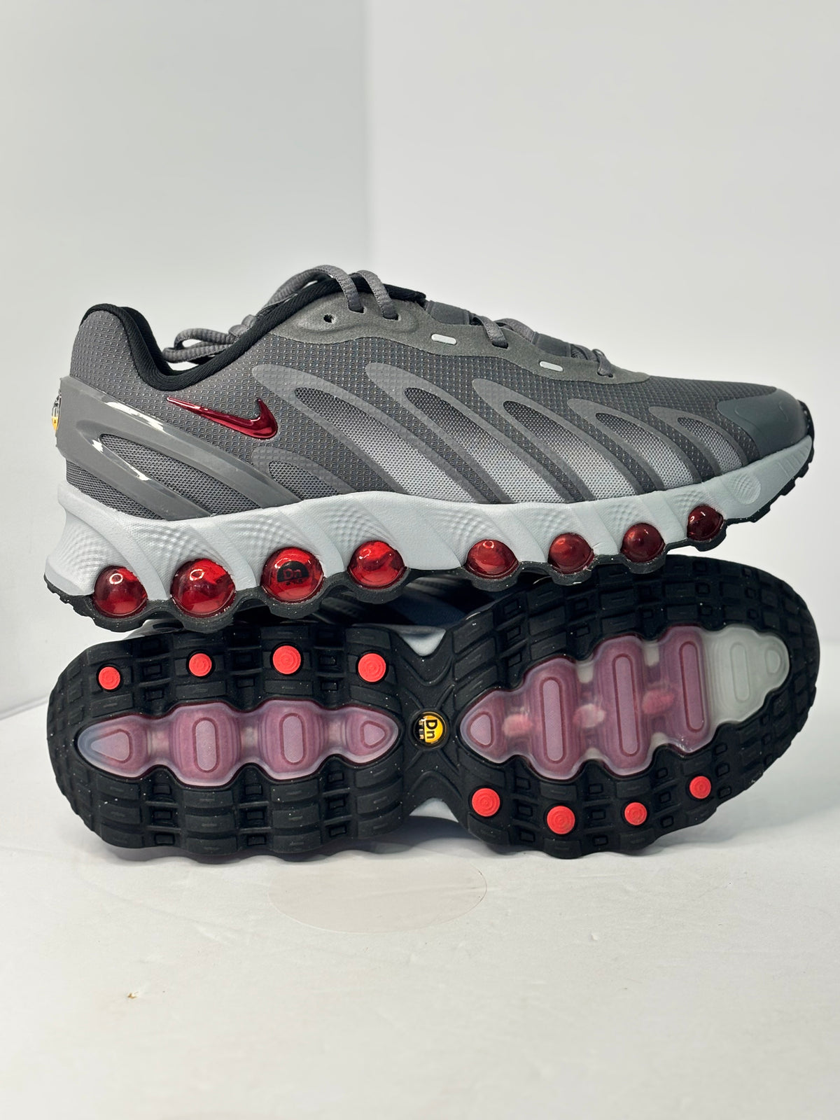 Nike Air Max Dn8 Iron Grey Bright Crimson