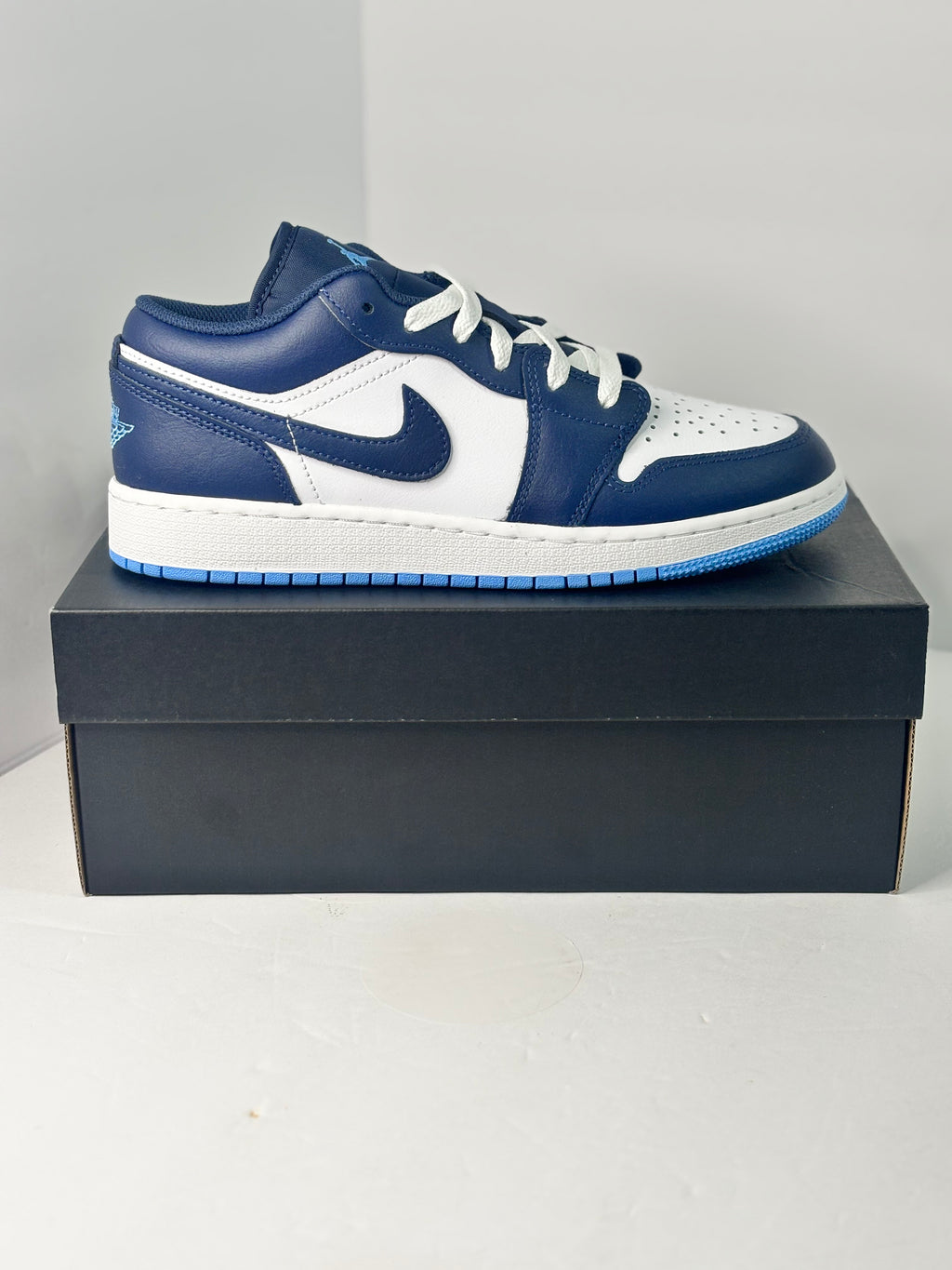 Jordan 1 Low Midnight Navy University Blue (GS)