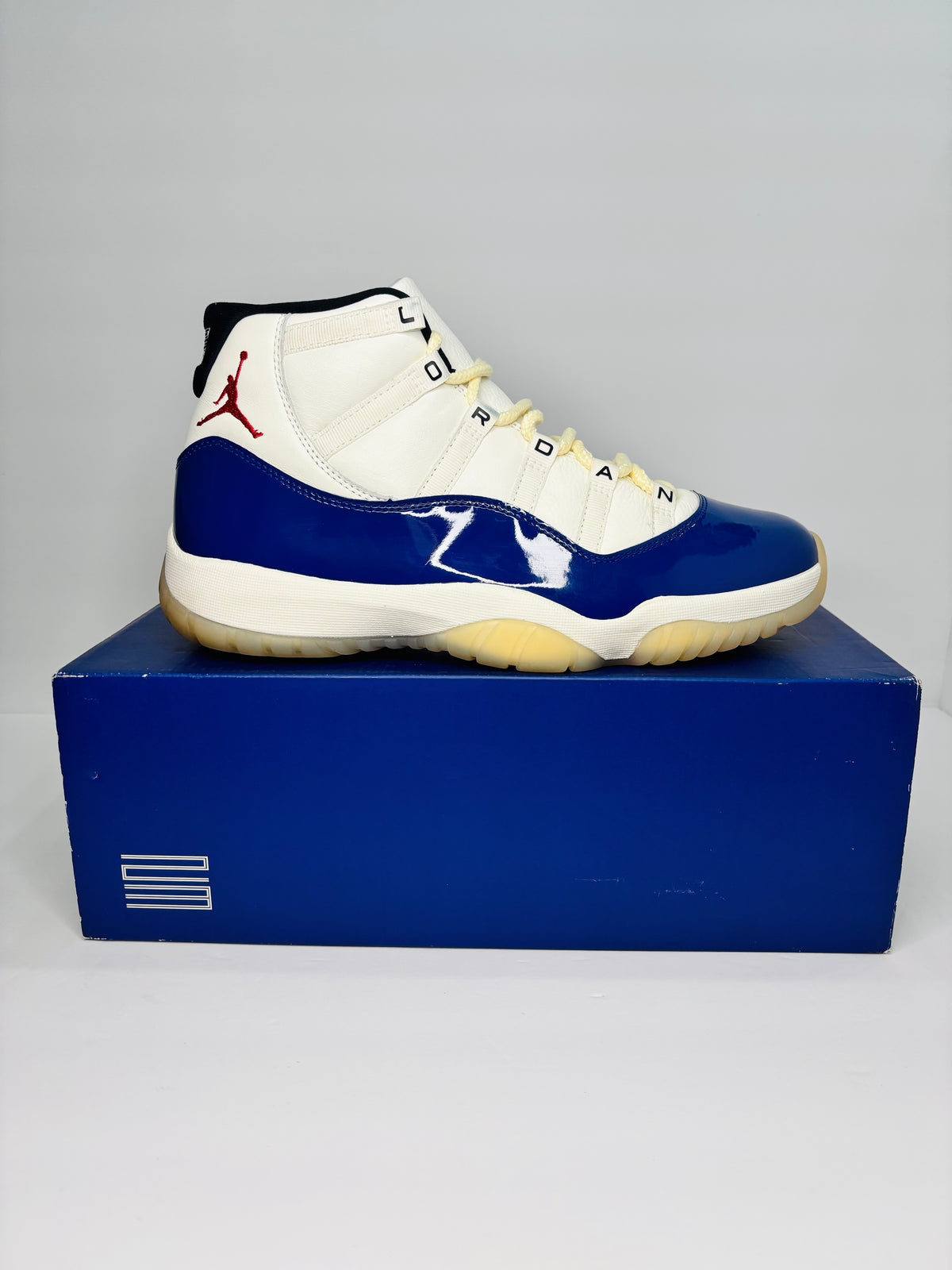 Jordan 11 Rare Air